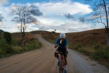 What to eat before and during your cycling trip: fuel like a pro